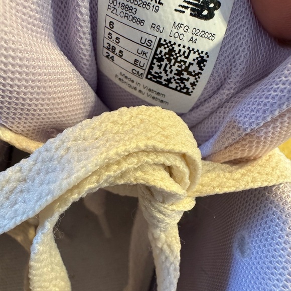 New Balance 550 Pastel Womans Size 6 - Picture 3 of 6